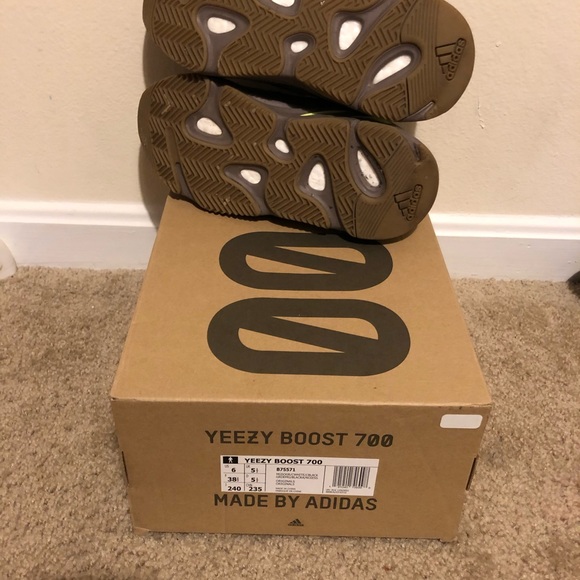 Yeezy 700